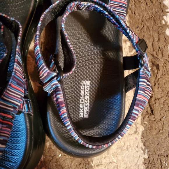 Rainbow Sandals - Picture 4 of 8